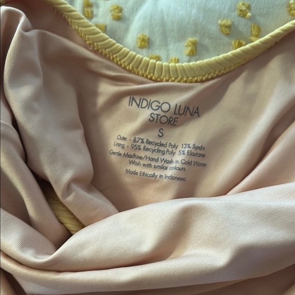 Yellow Ribbed Swimsuit - Picture 5 of 6